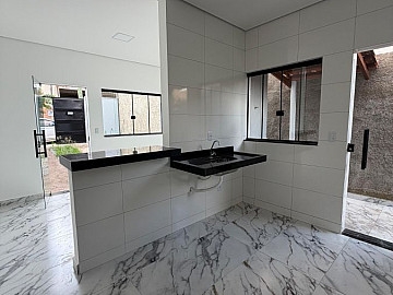 Casa com 2 quartos , Marques Industrial