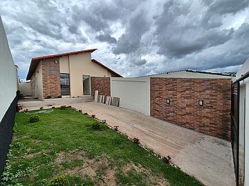 Casa com 3 quartos , suite , 180 m2